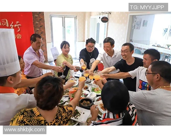 姚明与孩子温馨合影展现父爱如山的幸福瞬间