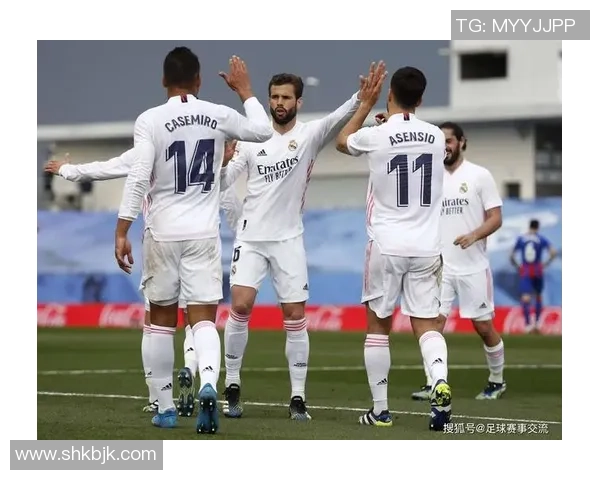 世界杯精彩对决尤文图斯大胜曼城红牌争议引发全场热议与战术分析