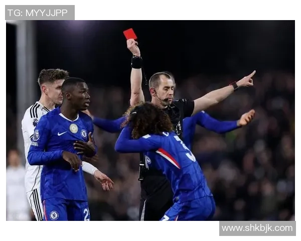 中超激战：AC米兰大胜切尔西红牌事件引发全场热议战术分析揭秘