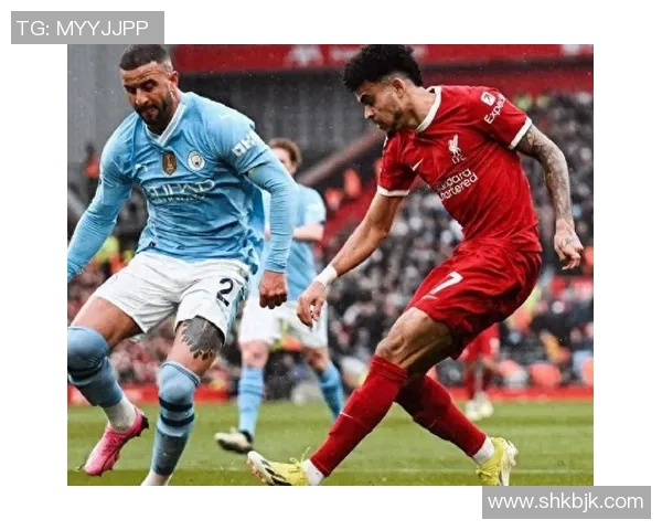 英超焦点战曼城与利物浦握手言和帽子戏法瞬间点燃全场激情