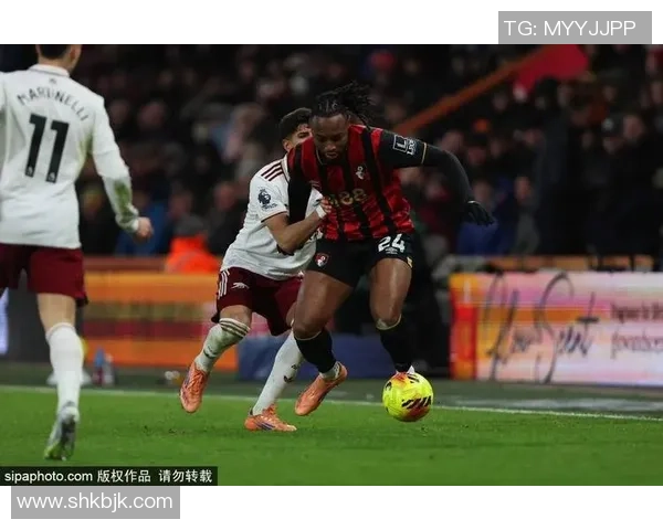 西甲精彩对决AC米兰凭神扑逆转阿森纳赢得胜利