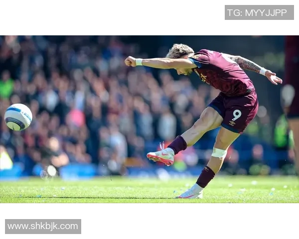 友谊赛精彩对决拜仁与巴萨互交白卷数据分析揭示逆转瞬间魅力