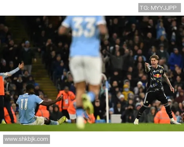 世界杯激战：拜仁逆转曼城补时绝杀全场沸腾战术解析