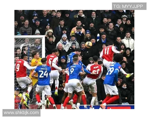 切尔西在世界杯中以4-0大胜那不勒斯帽子戏法引发全场狂欢数据分析揭秘 切尔西在世界杯中以4-0大胜那不勒斯帽子戏法引发全场狂欢数据分析揭秘