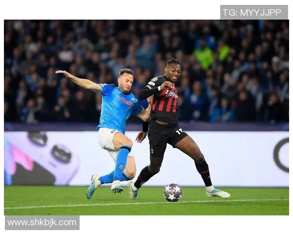 欧冠激战：AC米兰凭乌龙球小胜皇马战术解析与精彩瞬间回顾