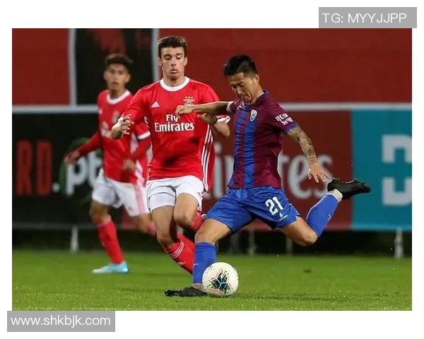 热刺与本菲卡友谊赛平局补时进球引发全场热烈反响分析 热刺与本菲卡友谊赛平局补时进球引发全场热烈反响分析