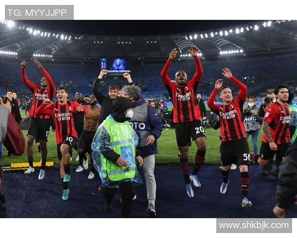 国米逆转AC米兰3-2精彩瞬间回顾及数据分析全场沸腾