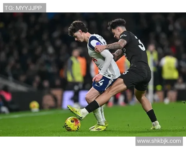 英超精彩对决那不勒斯大胜热刺补时进球点燃全场激情