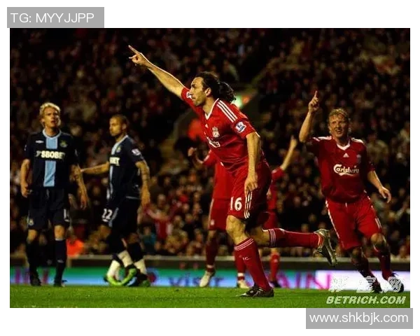 里昂逆袭利物浦3-2上演历史冷门全场欢呼声震天 里昂逆袭利物浦3-2上演历史冷门全场欢呼声震天