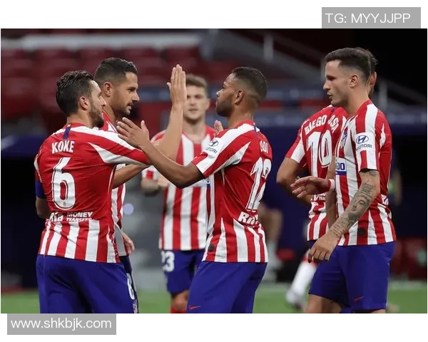 西甲焦点战曼联与马竞握手言和赛场瞬间引发热议分析